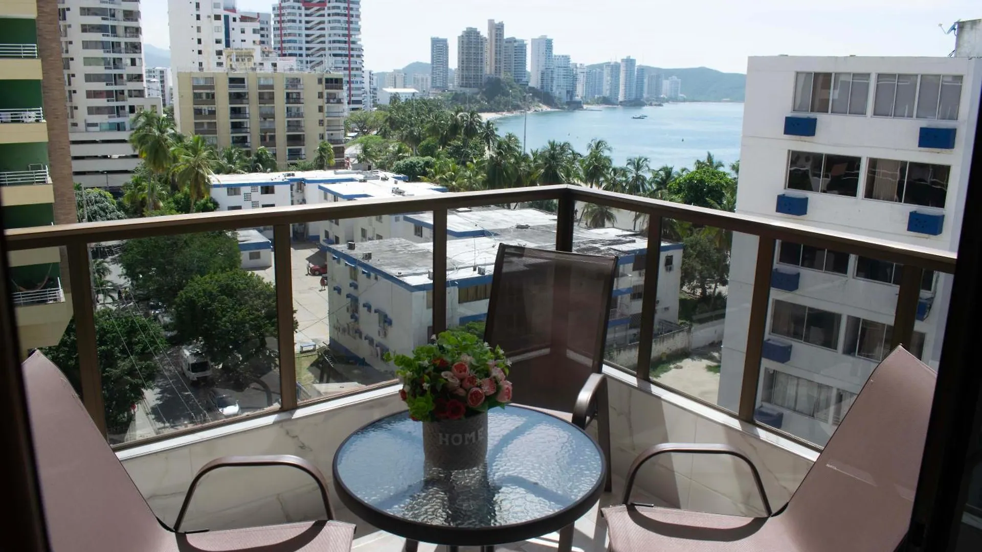 Apartamento Vista Azul Rodadero Laureles 801 contacts
